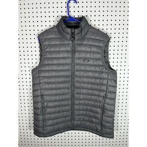 Oakley puffer vest size L